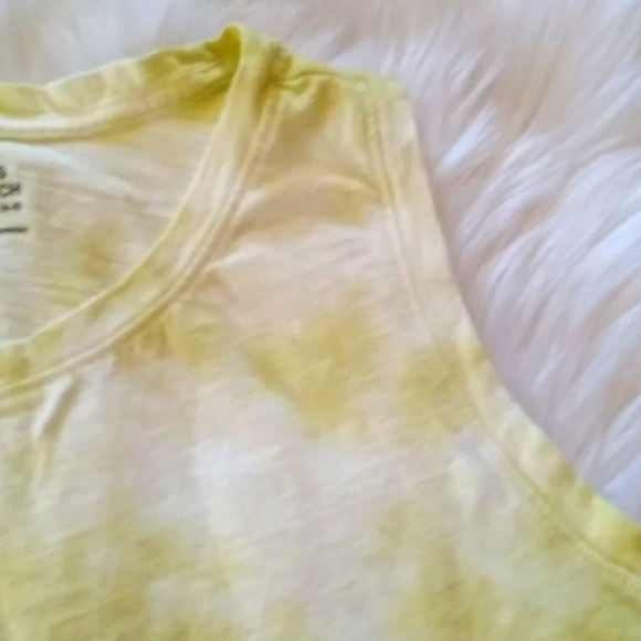 Time & Tru | Kids | Yellow Tye Dye Tank Top - Picture 4 of 13